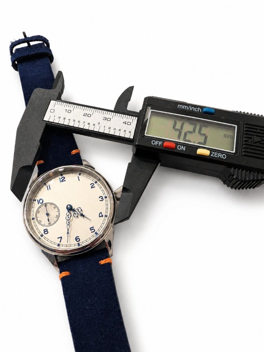 Custom Hand-Assembled 42.5mm Mechanical Watch – Made by Jonathan JP – Boxed - Picture 5 of 5